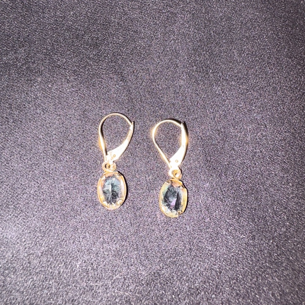 Elegant 14k Gold and Alexandrite Earrings
